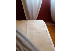 Ensemble Couette( 220x240 ) et Feutre de laine aiguilletée couleur Ecru non traitée (3m2) à utiliser en  sur-matelas