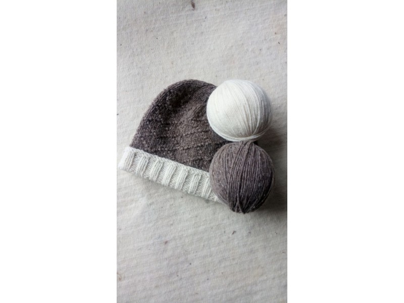 KIT TRICOT BONNET &  Son cadeau !! -  PELOTES AUX TEINTES NATURELLES