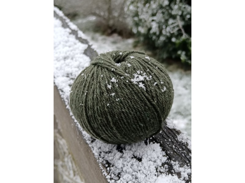 PELOTE ((50g) laine 100% Mérinos - Coloris kaki