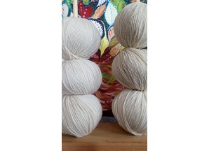 Lot de 6 pelotes Coloris ECRU BEIGE - 50 g - Laine mérinos -